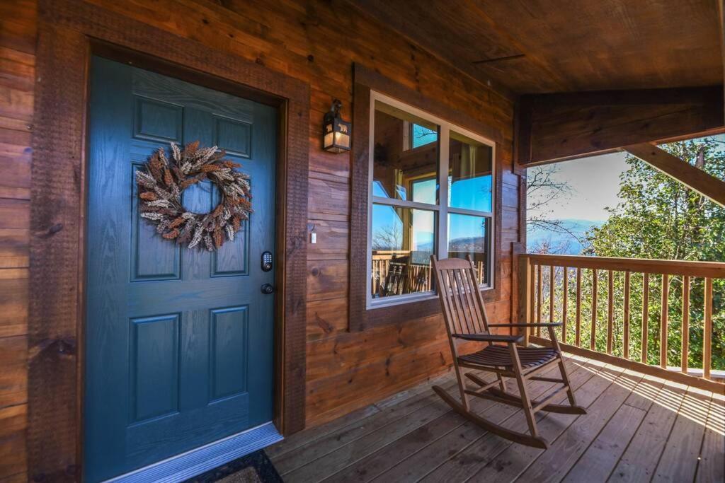 Walnut Ridge Cabin. Sleeps 7-11! Hot Tub, Pool Table, Minutes To Downtown Gatlinburg! Ngoại thất bức ảnh