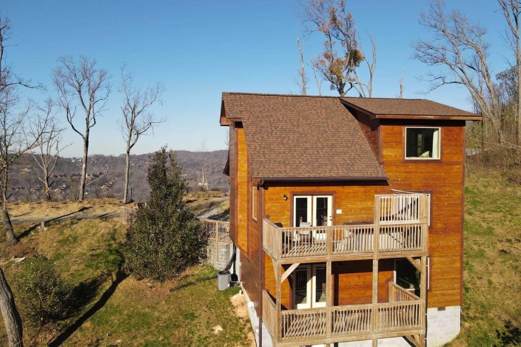 Walnut Ridge Cabin. Sleeps 7-11! Hot Tub, Pool Table, Minutes To Downtown Gatlinburg! Ngoại thất bức ảnh